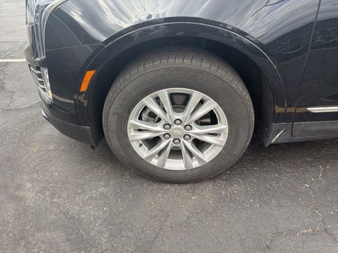 Used 2024 Cadillac XT5 Luxury w/ LPO, Floor Liner Package AWD/4WD image 2
