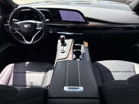 Used 2022 Cadillac Escalade Luxury RWD image 18