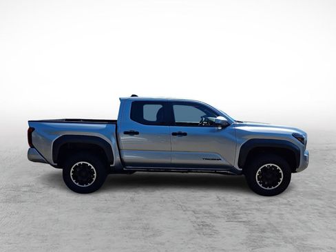 Used 2024 Toyota Tacoma TRD Off-Road AWD/4WD image 6