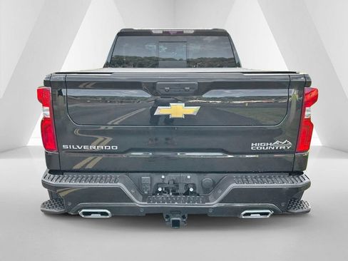 Used 2024 Chevrolet Silverado 1500 High Country AWD/4WD image 6