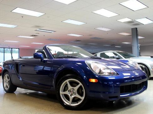 Used 2001 Toyota MR2 image 29