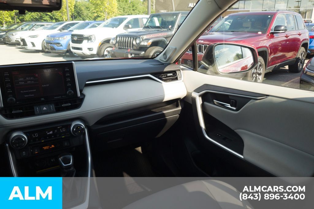 Used 2019 Toyota RAV4 XLE Premium w/ Advanced Technology Package AWD/4WD image 21
