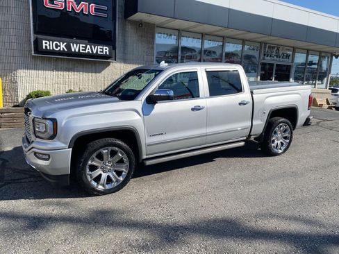 Used 2018 GMC Sierra 1500 Denali w/ Denali Ultimate Package AWD/4WD image 2