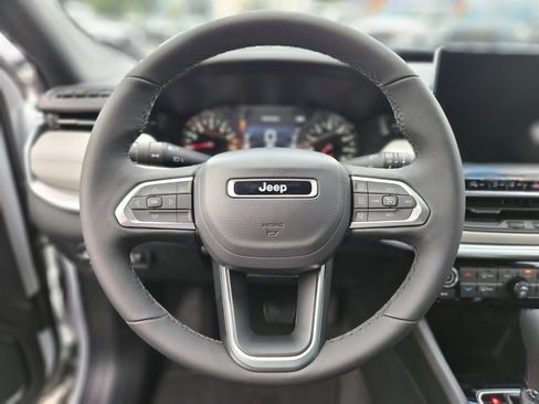 New 2026 Jeep Compass Limited image 25