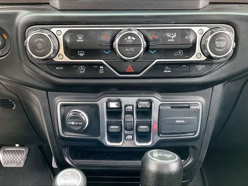 Used 2021 Jeep Wrangler Unlimited Sport S image 15