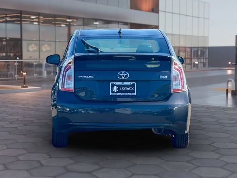 Used 2012 Toyota Prius Two image 2