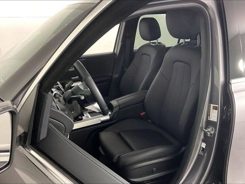 Used 2026 Mercedes-Benz GLB 250 4MATIC image 17