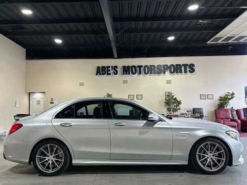 Used 2016 Mercedes-Benz C 63 AMG Sedan image 4