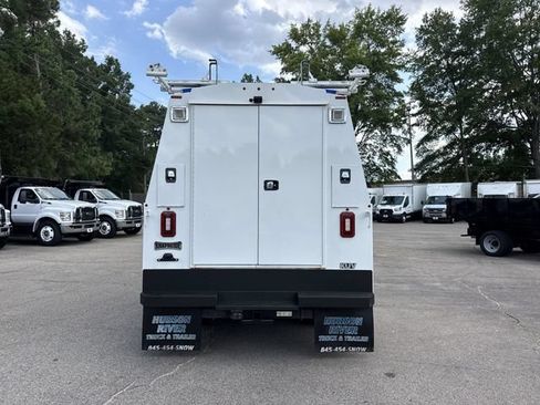 Used 2022 Ford F550 4x4 SuperCab Super Duty image 7