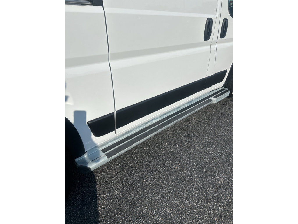 Used 2025 RAM ProMaster 2500 w/ U-Haul Equipment Group FWD image 8
