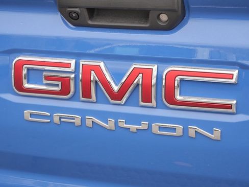 New 2026 GMC Canyon Elevation w/ Technology Package AWD/4WD image 11