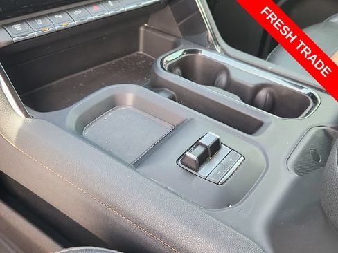 Used 2024 GMC Sierra 2500 AT4 w/ AT4 Premium Plus Package AWD/4WD image 18