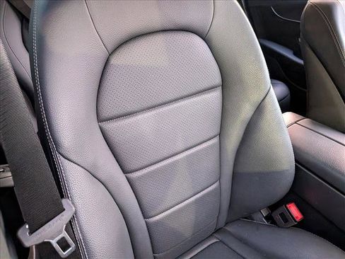 Used 2022 Mercedes-Benz GLC 300 image 18