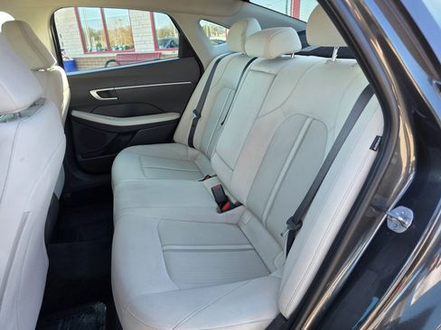 Used 2025 Hyundai Sonata SEL FWD image 8