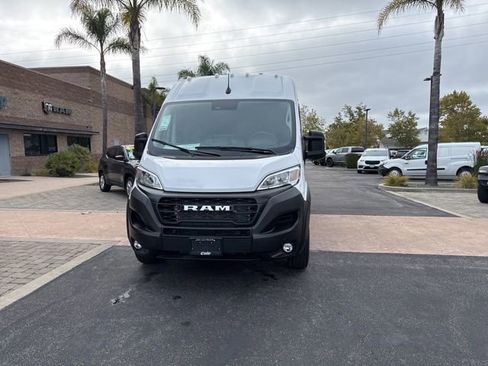 New 2026 RAM ProMaster 2500 w/ Premium Convenience Group FWD image 5