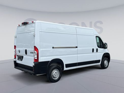 Used 2025 RAM ProMaster 2500 w/ Convenience Group FWD image 11