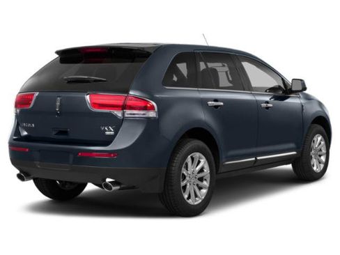 Used 2015 Lincoln MKX AWD w/ Equipment Group 102A image 2