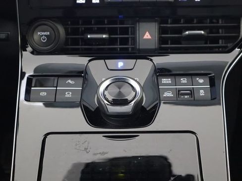 Used 2023 Subaru Solterra AWD image 23