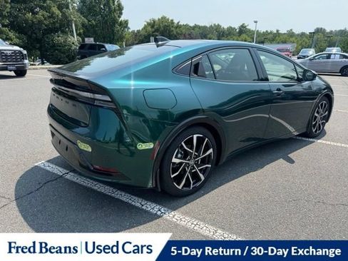 Used 2025 Toyota Prius Plug-In Hybrid FWD image 7