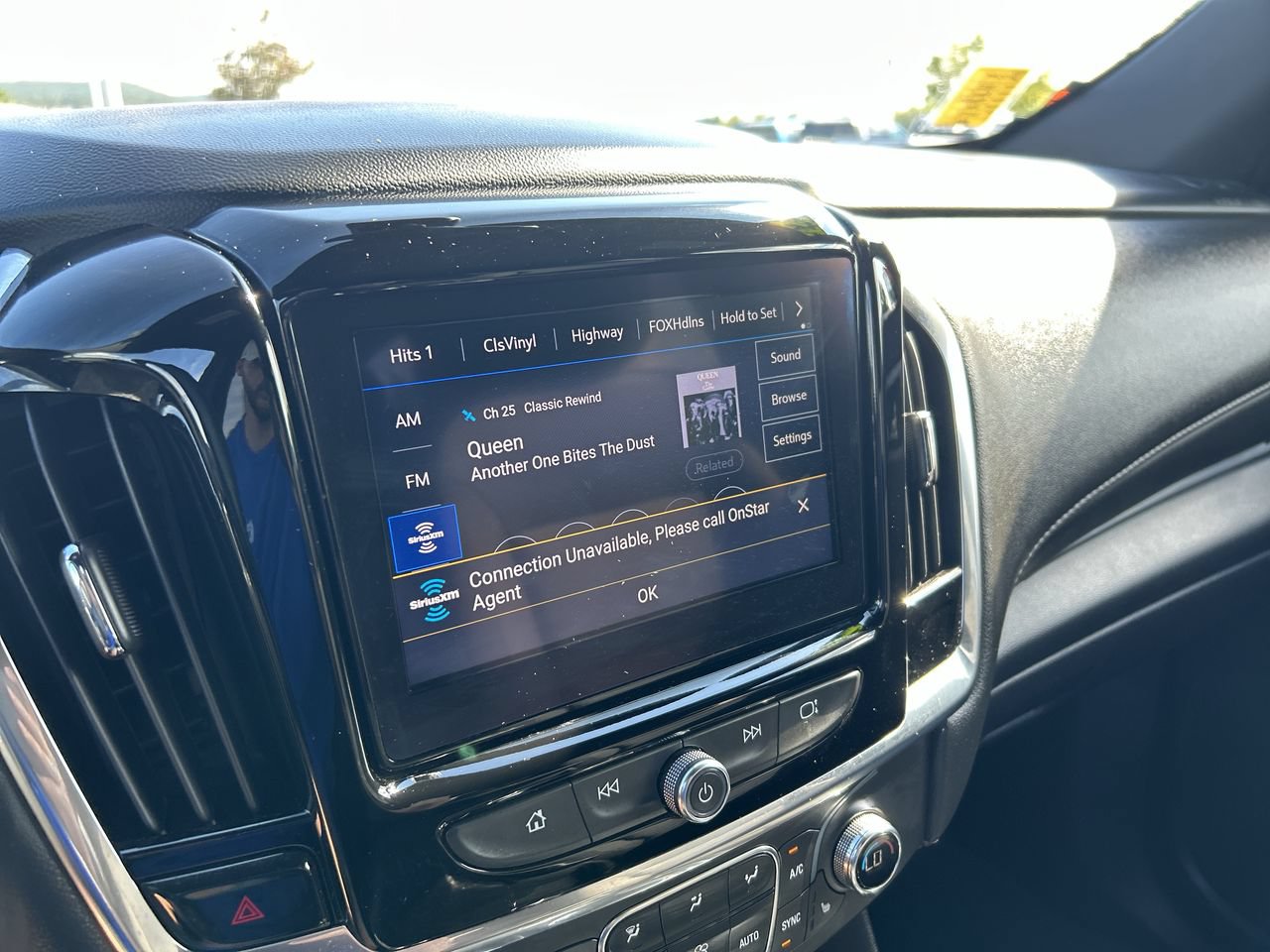Used 2023 Chevrolet Traverse LT AWD/4WD image 28