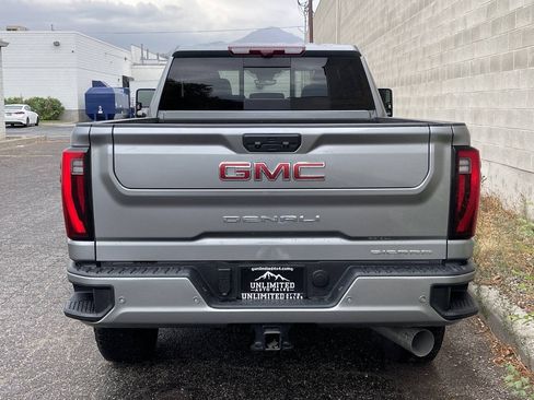 Used 2026 GMC Sierra 3500 Denali w/ Denali Reserve Package AWD/4WD image 7