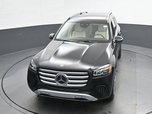 Used 2024 Mercedes-Benz GLS 450 4MATIC image 37