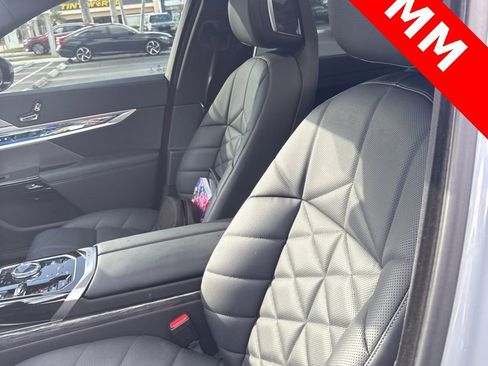 Used 2023 BMW 740i 740i image 4