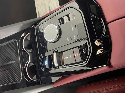 Certified 2024 BMW i5 eDrive40i w/ Premium Package image 17