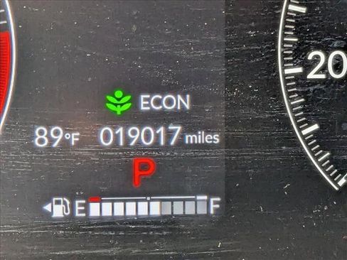 Certified 2023 Honda Pilot LX image 10