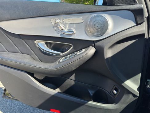 Used 2019 Mercedes-Benz C 300 Sedan w/ AMG Line image 12
