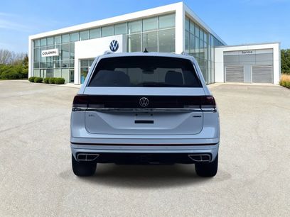 New 2026 Volkswagen Atlas SEL Premium R-Line