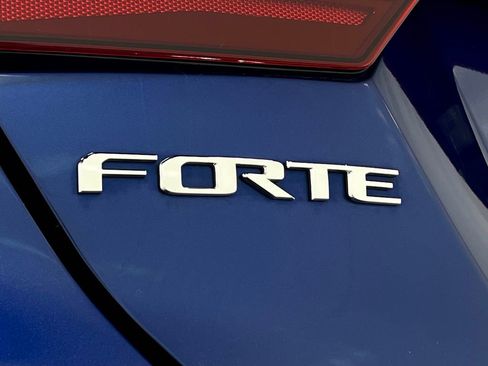 Used 2019 Kia Forte S w/ S Premium Package FWD image 39