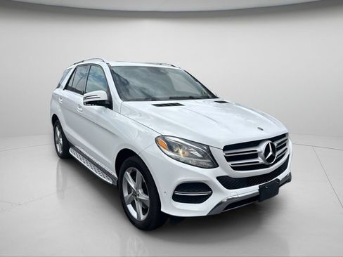 Used 2018 Mercedes-Benz GLE 350 4MATIC image 2