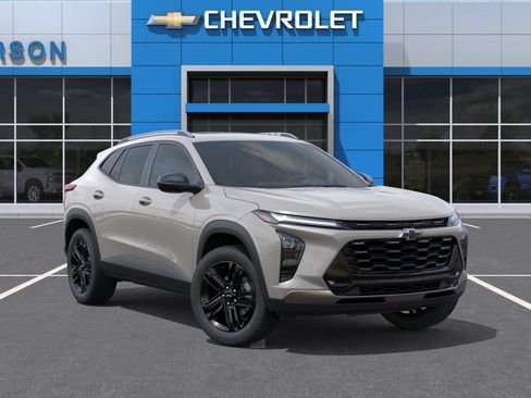 New 2026 Chevrolet Trax ACTIV w/ Sunroof Package FWD image 3