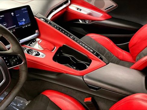 Used 2023 Chevrolet Corvette Stingray Premium Cpe w/ Battery Protection Package RWD image 17