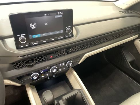 Used 2025 Honda Accord LX image 28