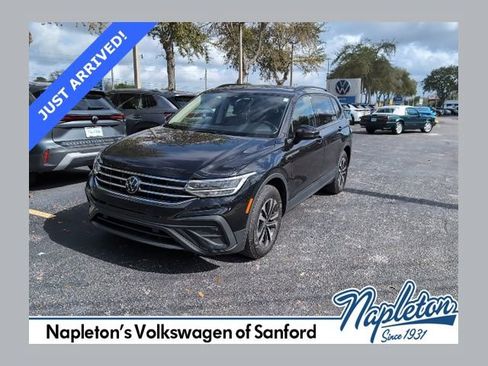 Used 2024 Volkswagen Tiguan S image 1