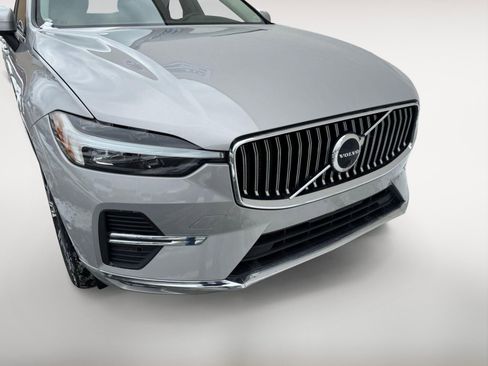 Used 2023 Volvo XC60 B5 Plus w/ Protection Package Premier AWD/4WD image 8
