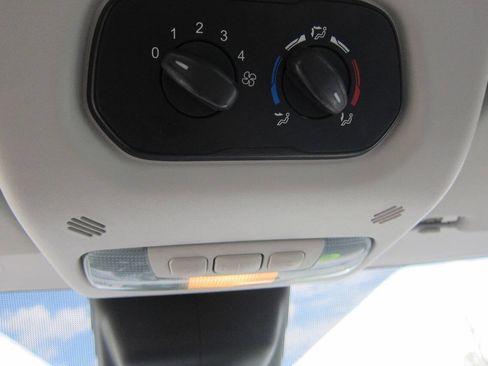 Used 2016 Ford Transit 350 XL RWD image 15