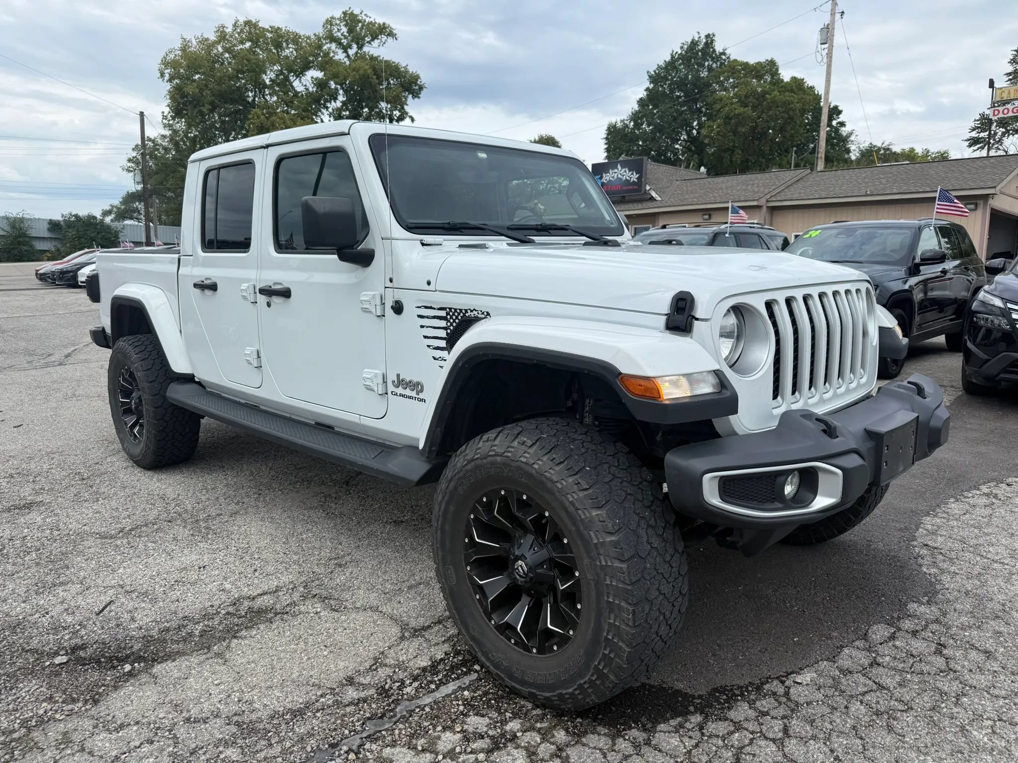 Used 2020 Jeep Gladiator Overland w/ Popular Equipment Package AWD/4WD image 1