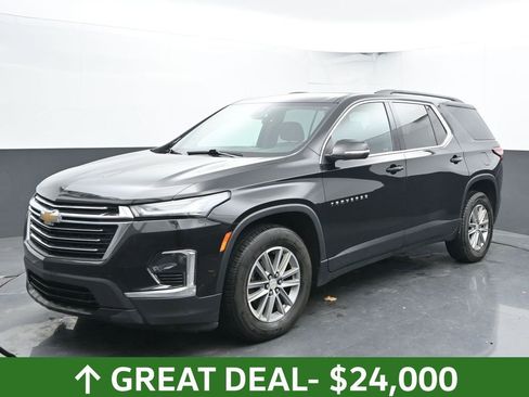 Used 2023 Chevrolet Traverse LT image 7