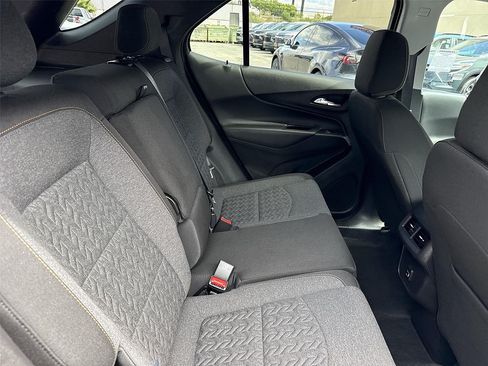 Used 2024 Chevrolet Equinox LT FWD image 24