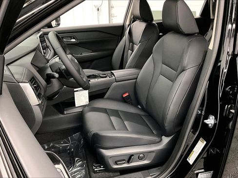 New 2026 Nissan Rogue SV AWD/4WD image 10