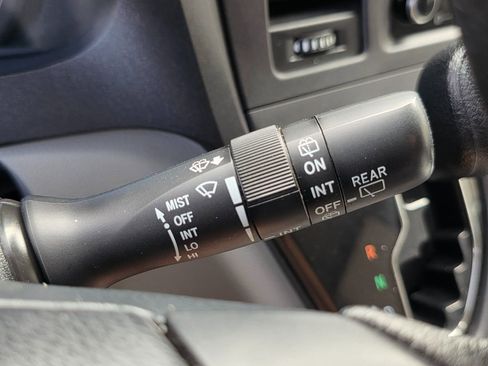 Used 2019 Toyota Sienna LE w/ Carpet Mat Package image 42