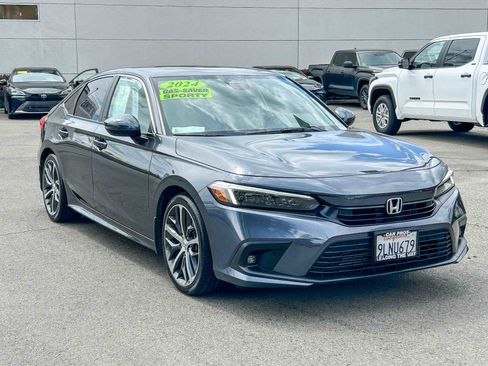 Used 2024 Honda Civic Touring image 3