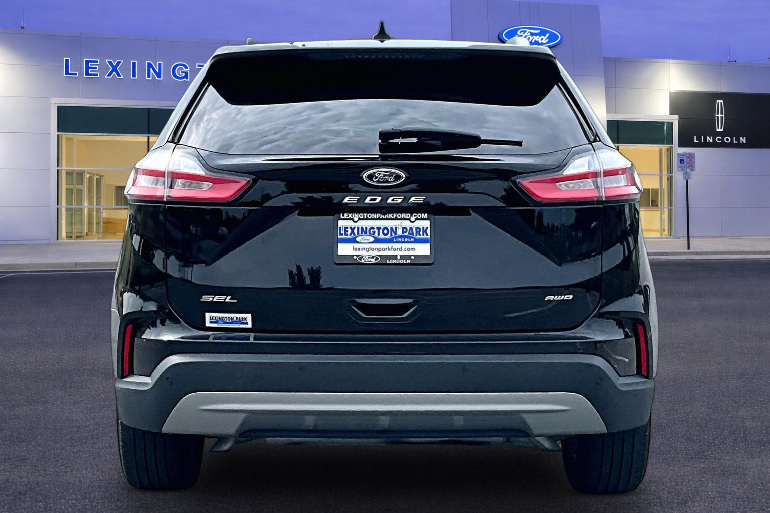 Used 2023 Ford Edge SEL w/ Convenience Package AWD/4WD image 6
