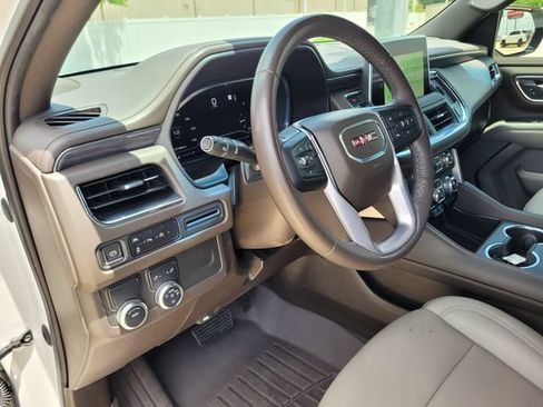 Used 2023 GMC Yukon XL SLT RWD image 23