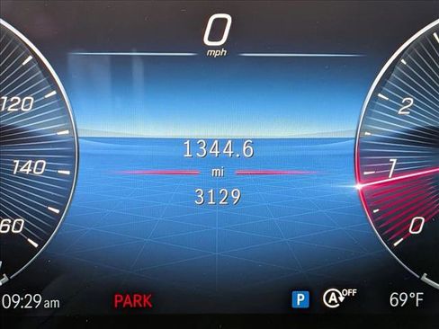 Certified 2025 Mercedes-Benz GLB 250 image 11