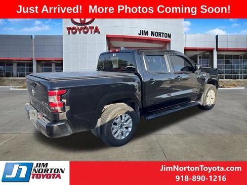 Used 2023 Nissan Frontier SV w/ Tow Package AWD/4WD image 3