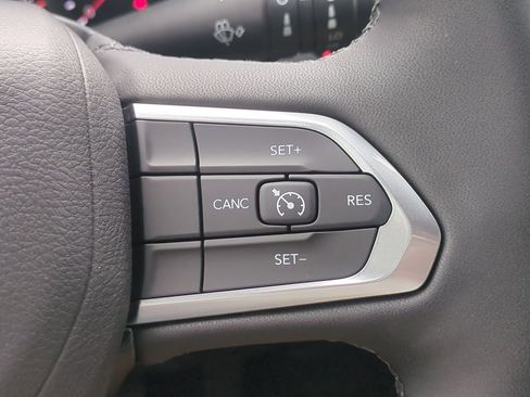 New 2026 Jeep Compass Latitude image 27